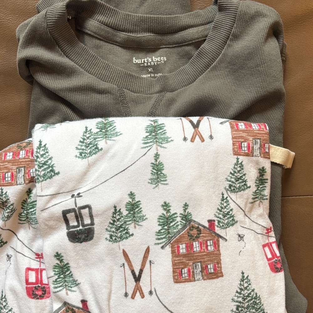 Burt's Bees grey Top with Cabin Print Bottoms